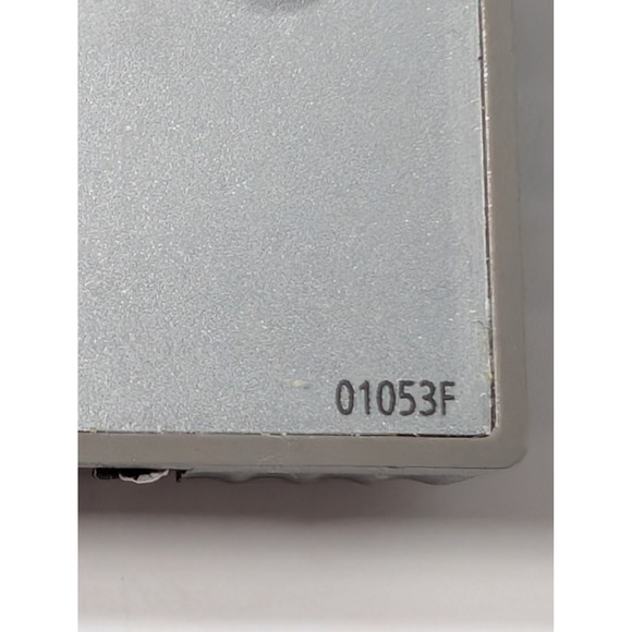 Samsung DVD-L200 Portable DVD Player Remote 01053F and Instruction Manual Silver - Picture 2 of 6